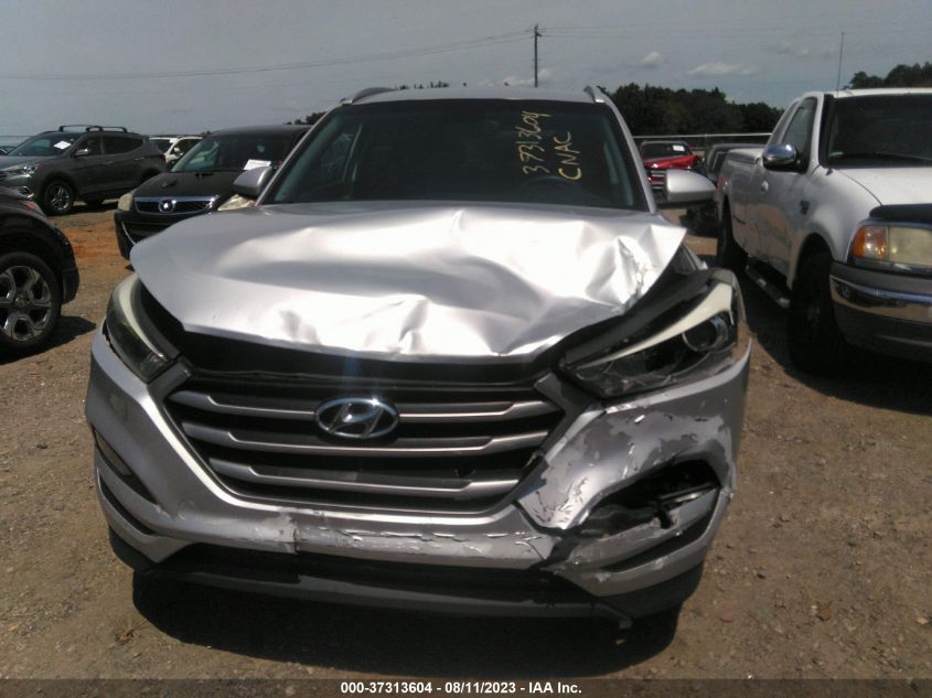2017 HYUNDAI TUCSON LIMITED/SPORT AND ECO/SE - KM8J33A45HU263454