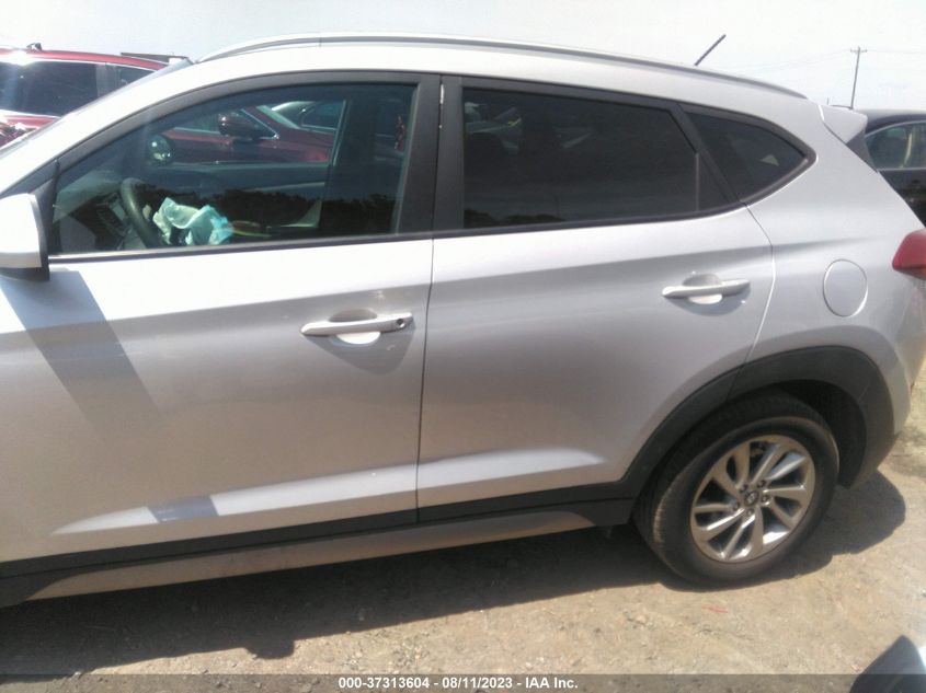 2017 HYUNDAI TUCSON LIMITED/SPORT AND ECO/SE - KM8J33A45HU263454