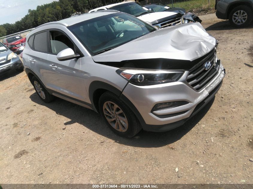 2017 HYUNDAI TUCSON LIMITED/SPORT AND ECO/SE - KM8J33A45HU263454
