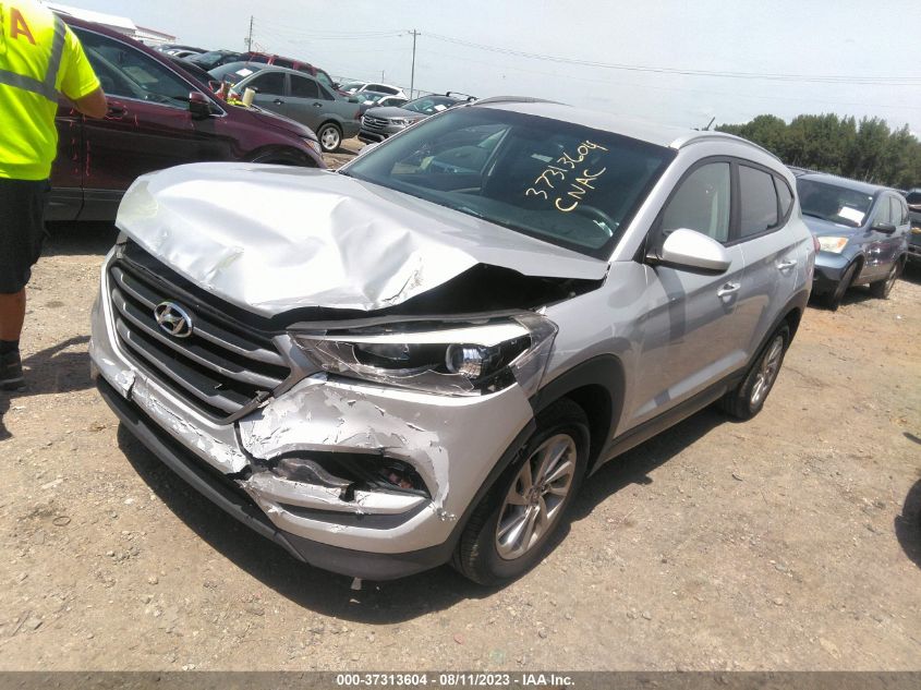 2017 HYUNDAI TUCSON LIMITED/SPORT AND ECO/SE - KM8J33A45HU263454