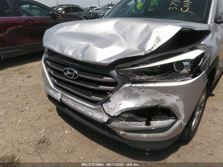 2017 HYUNDAI TUCSON LIMITED/SPORT AND ECO/SE - KM8J33A45HU263454