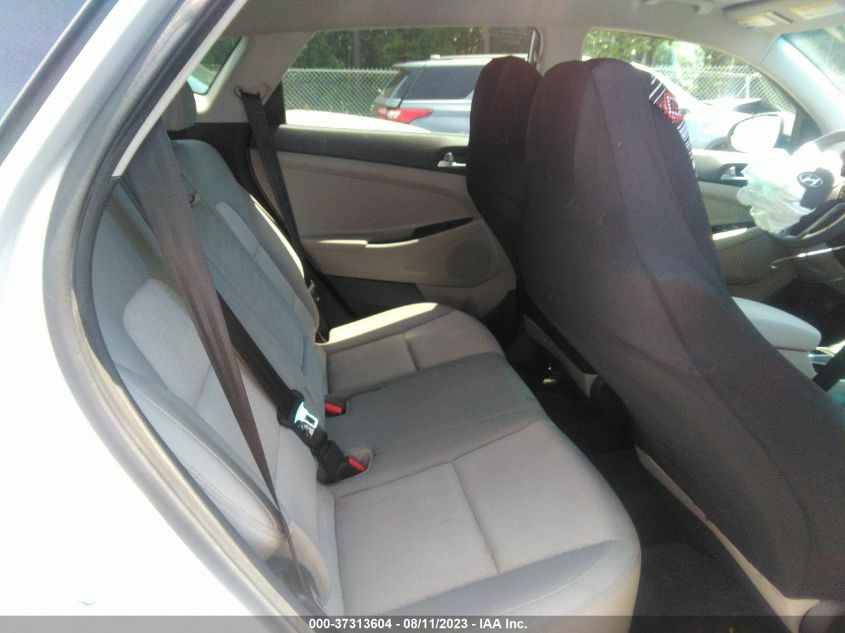 2017 HYUNDAI TUCSON LIMITED/SPORT AND ECO/SE - KM8J33A45HU263454