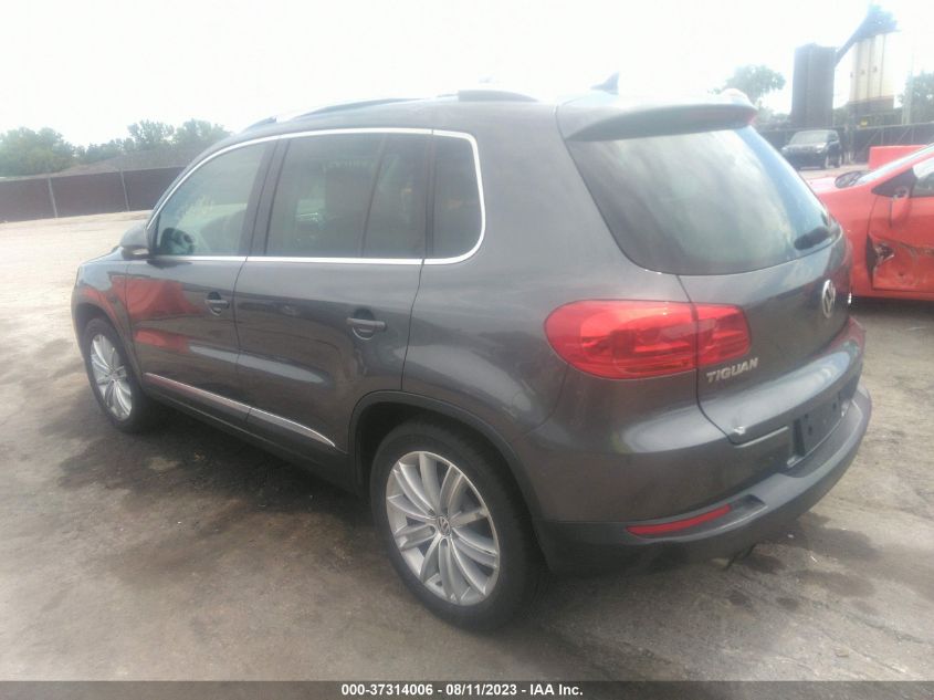 2013 VOLKSWAGEN TIGUAN SE W/SUNROOF & NAV - WVGAV3AX0DW611406