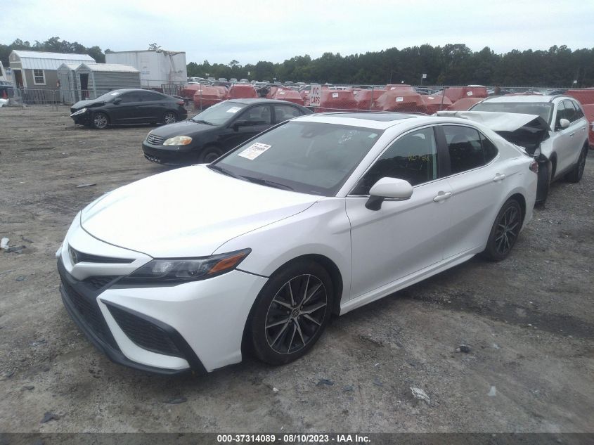 4T1S11AK6MU556058 Toyota Camry SE 2