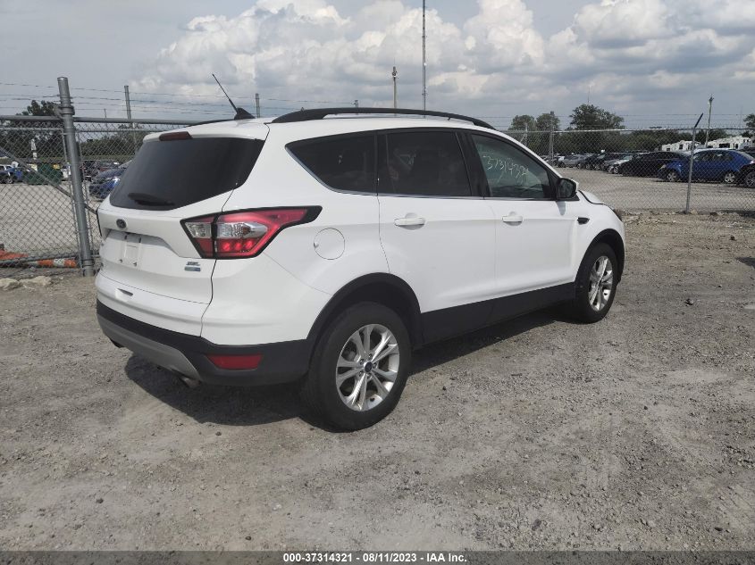 1FMCU9HD9JUB55648 2018 FORD ESCAPE, photo no. 4