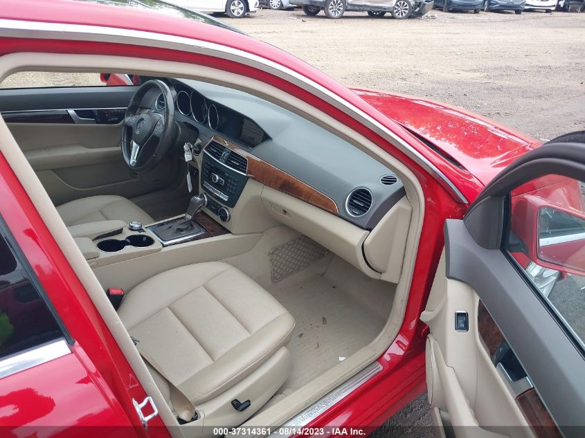 2014 MERCEDES-BENZ C-CLASS C 300 - WDDGF8AB4ER317381