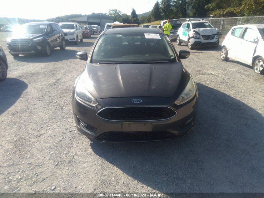 2015 FORD FOCUS SE - 1FADP3K28FL216107