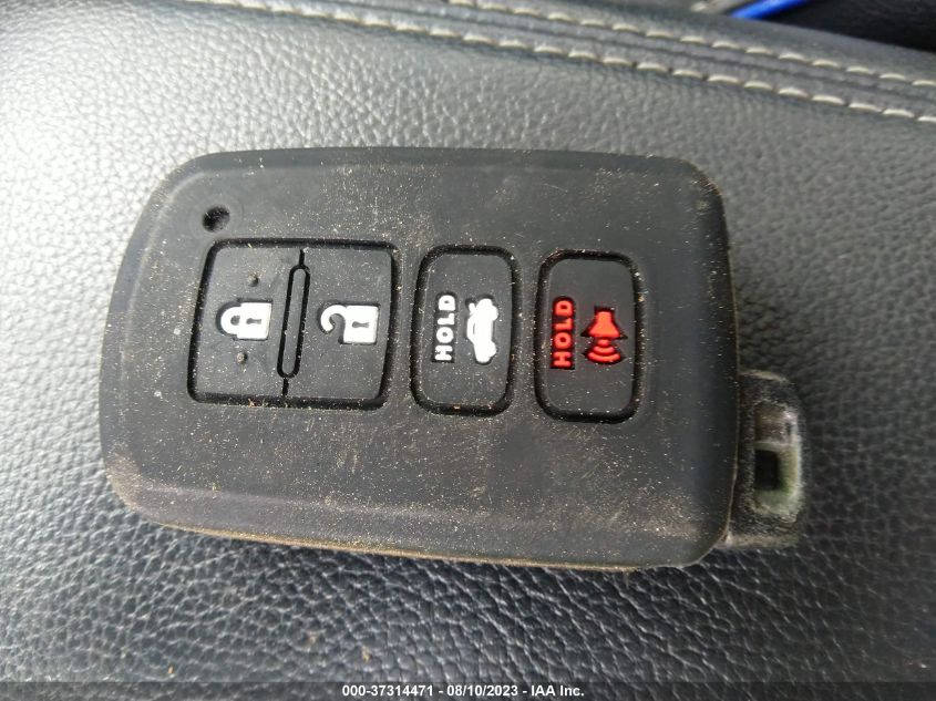 2018 TOYOTA COROLLA L/LE/XLE/SE/XSE - 5YFBURHE8JP762405