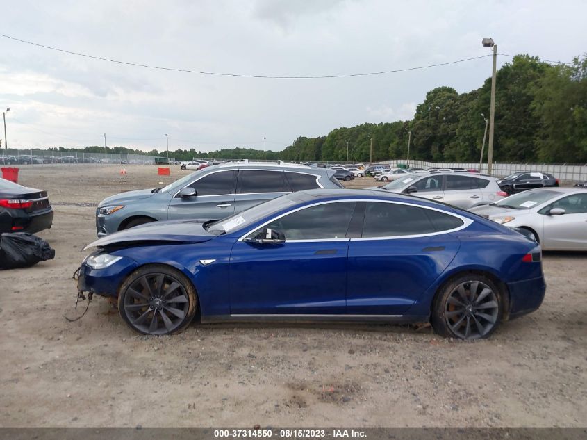 2016 TESLA MODEL S - 5YJSA1E22GF130587
