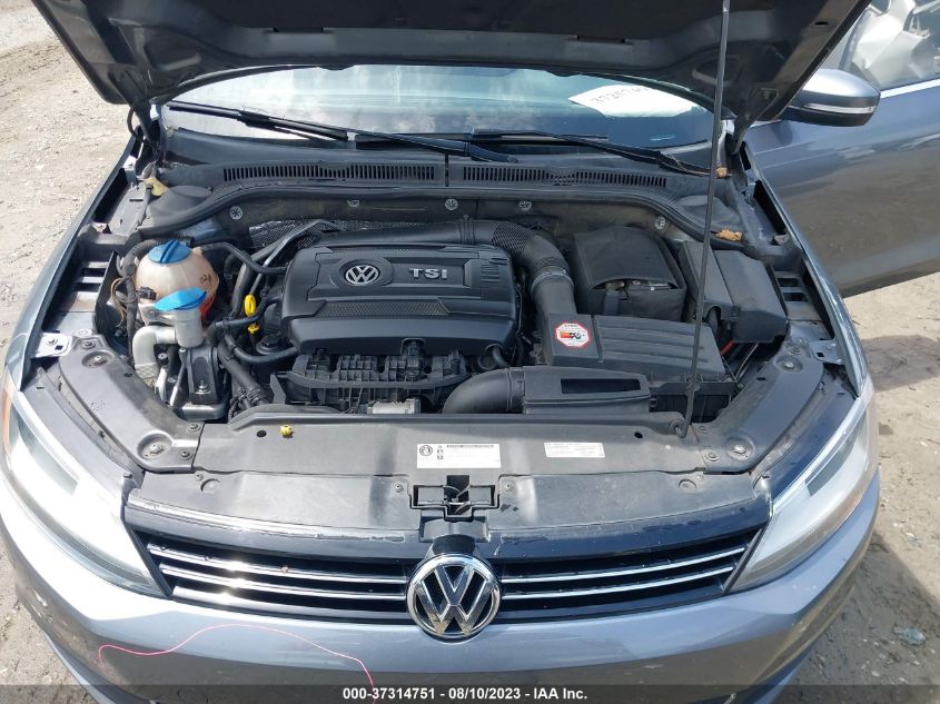 2014 VOLKSWAGEN JETTA SEDAN SE W/CONNECTIVITY - 3VWD07AJ2EM283309