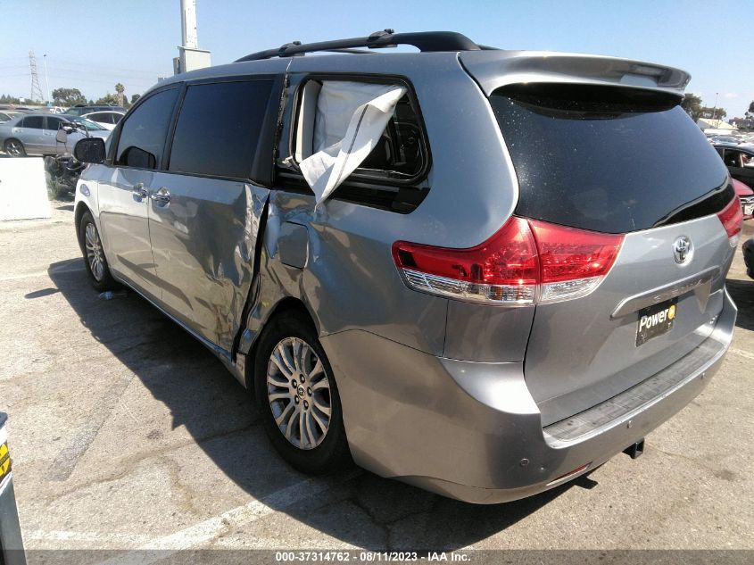 5TDYK3DC6BS064126 2011 TOYOTA SIENNA, photo no. 14