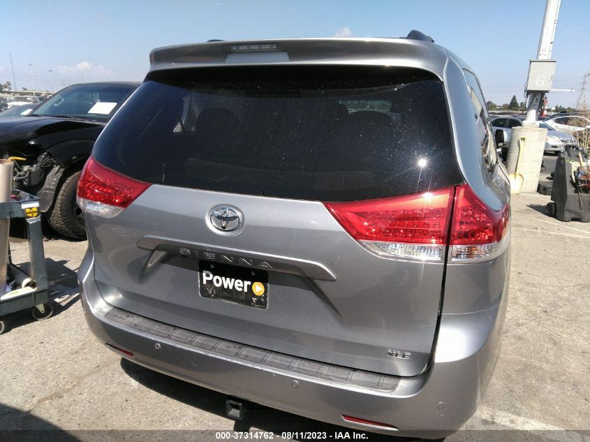 5TDYK3DC6BS064126 2011 TOYOTA SIENNA, photo no. 16