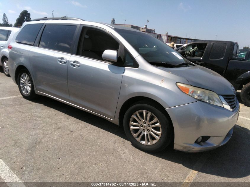 5TDYK3DC6BS064126 2011 TOYOTA SIENNA - Image 1