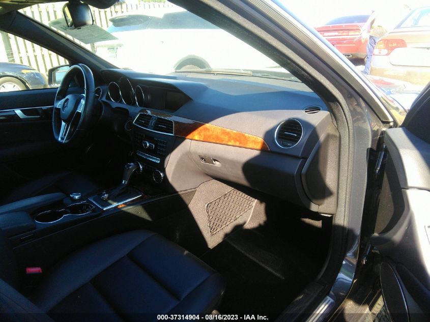 2013 MERCEDES-BENZ C-CLASS C 250 - WDDGF4HB7DR245590