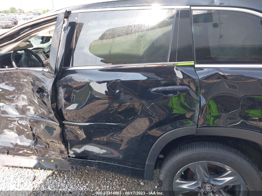 2018 TOYOTA HIGHLANDER LIMITED/LTD PLATINUM - 5TDDZRFH4JS801781