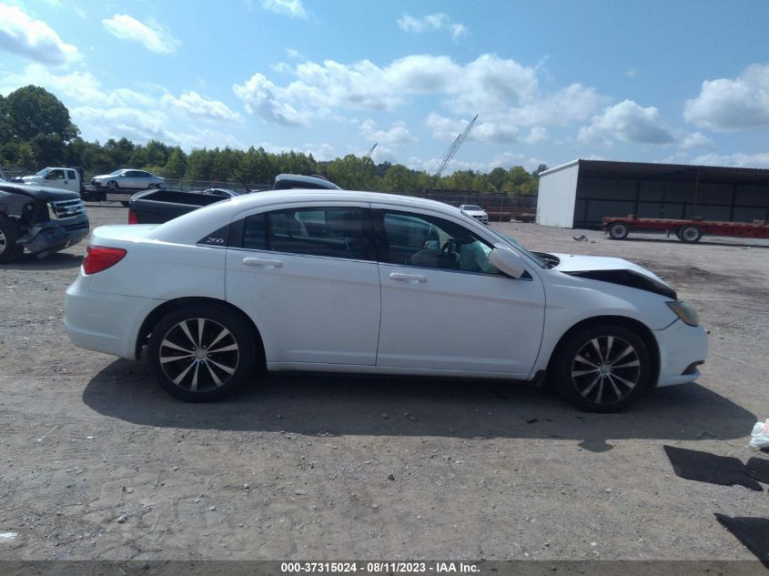 2014 CHRYSLER 200 TOURING - 1C3CCBBG3EN185136