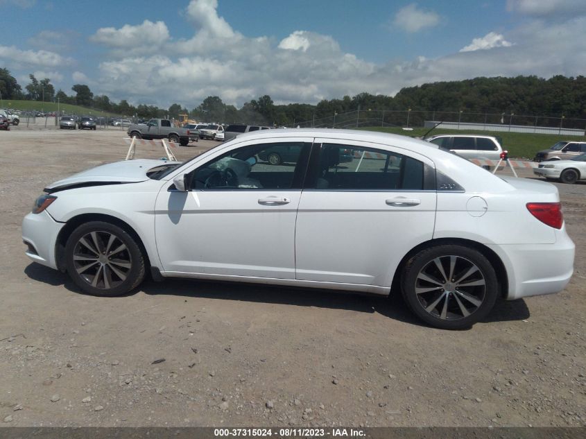 2014 CHRYSLER 200 TOURING - 1C3CCBBG3EN185136