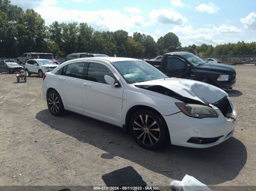 2014 CHRYSLER 200 TOURING - 1C3CCBBG3EN185136
