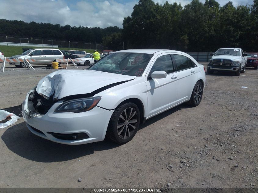 2014 CHRYSLER 200 TOURING - 1C3CCBBG3EN185136
