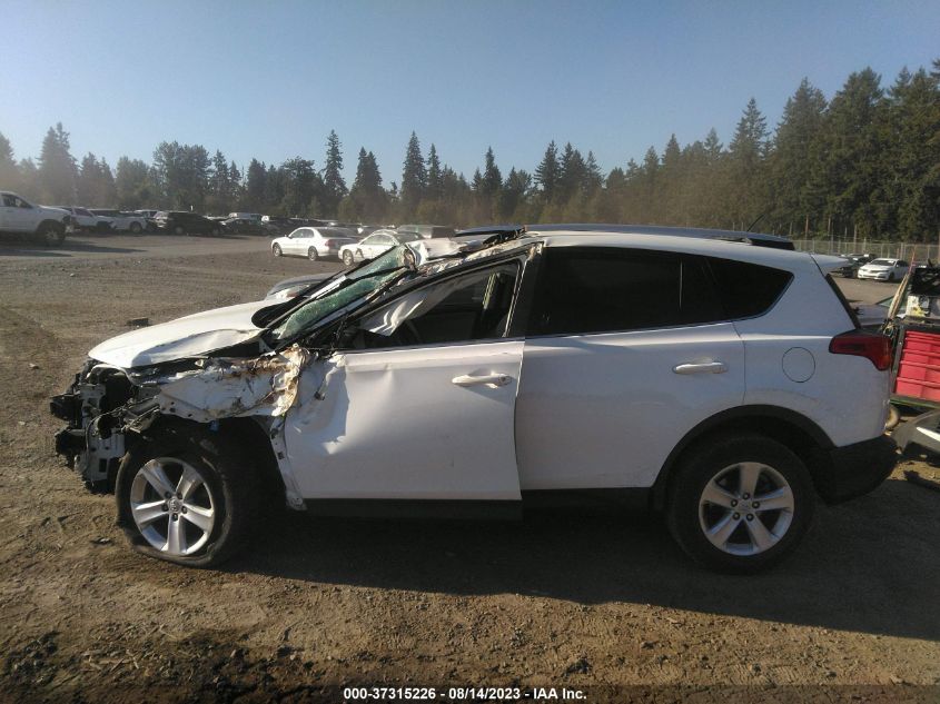 2014 TOYOTA RAV4 XLE - JTMRFREV9ED071292