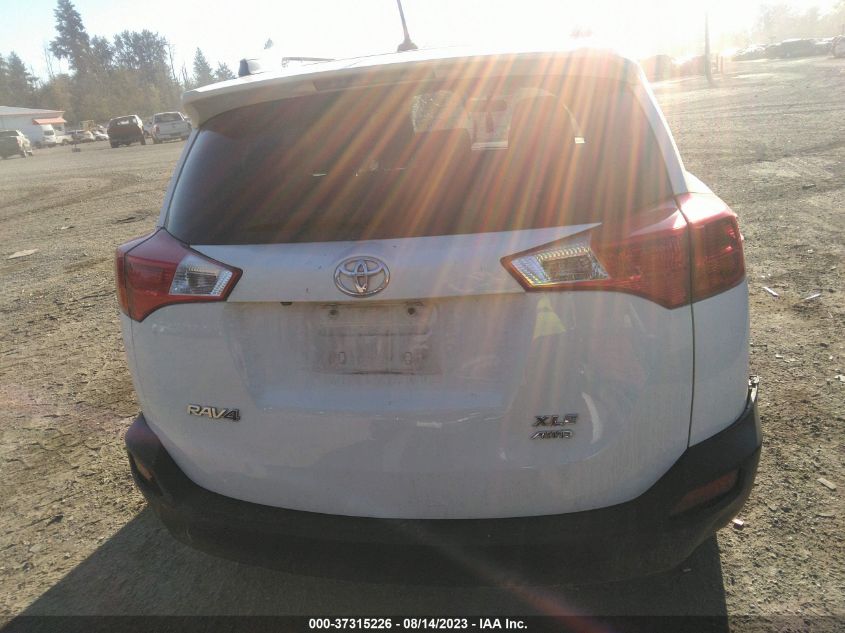 2014 TOYOTA RAV4 XLE - JTMRFREV9ED071292