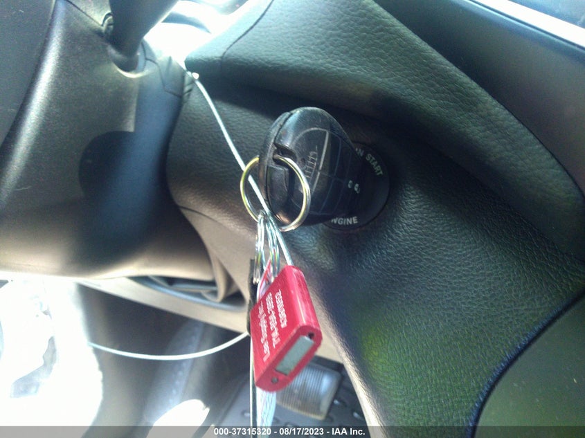 VIN 1C4PJLCB1KD266441 2019 JEEP CHEROKEE LATITUDE