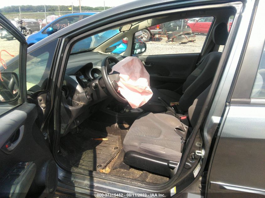 2013 HONDA FIT - JHMGE8H37DC013313