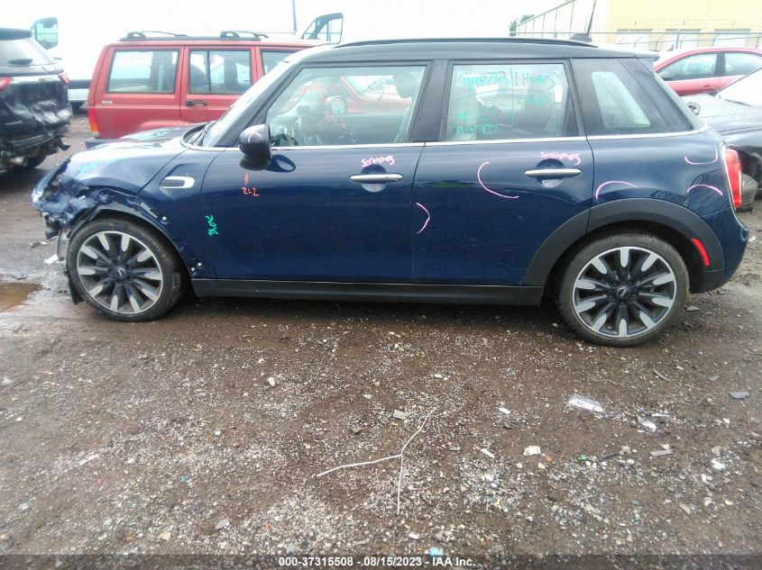 2015 MINI COOPER HARDTOP 4 DOOR WMWXS5C57FT832694