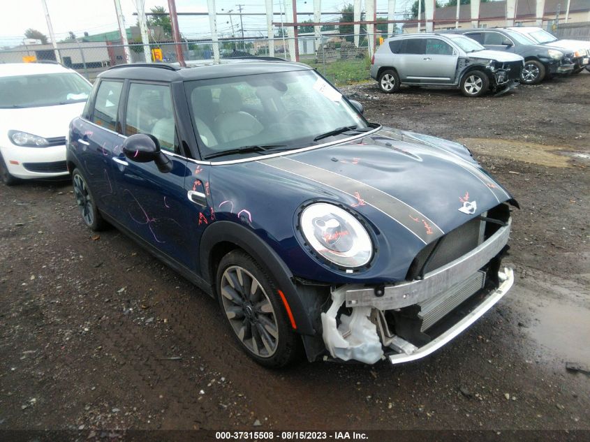 2015 MINI COOPER HARDTOP 4 DOOR - WMWXS5C57FT832694