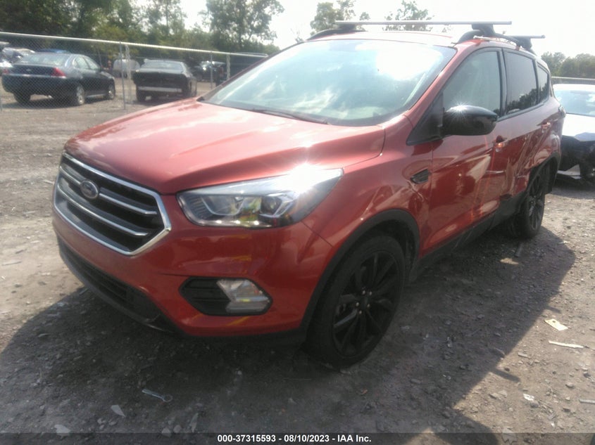 VIN 1FMCU9GD8KUB09800 2019 FORD ESCAPE SE