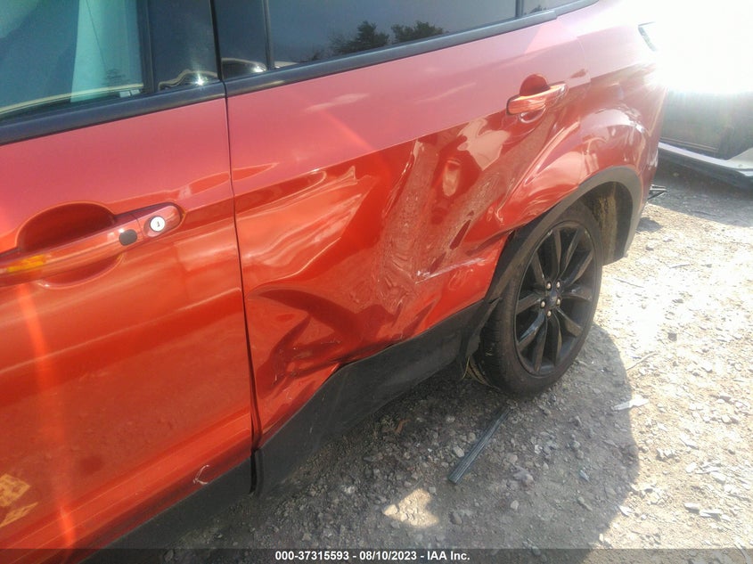 VIN 1FMCU9GD8KUB09800 2019 FORD ESCAPE SE