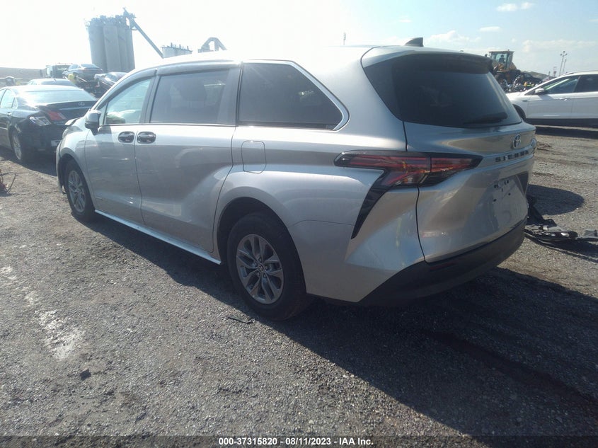 VIN 5TDKRKEC2MS045201 2021 TOYOTA SIENNA LE