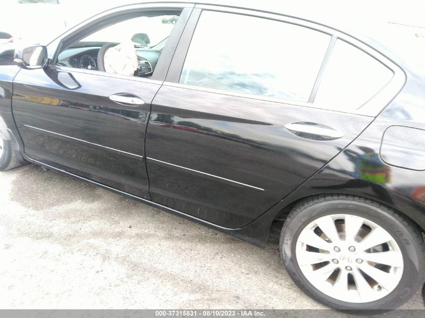 2015 HONDA ACCORD SEDAN EX - 1HGCR2F78FA064682