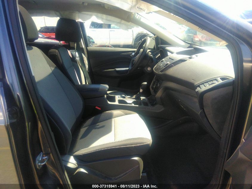 2017 FORD ESCAPE SE - 1FMCU9GD3HUC81063