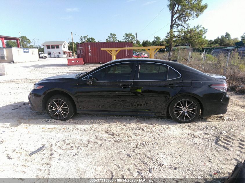 2022 TOYOTA CAMRY SE/NIGHT SHADE - 4T1T11AK7NU064838
