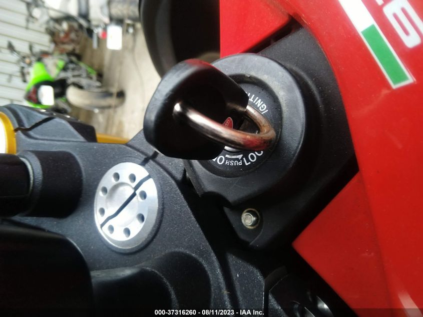2018 DUCATI HYPERMOTARD 939 - ZDM1YBJS2JB013495