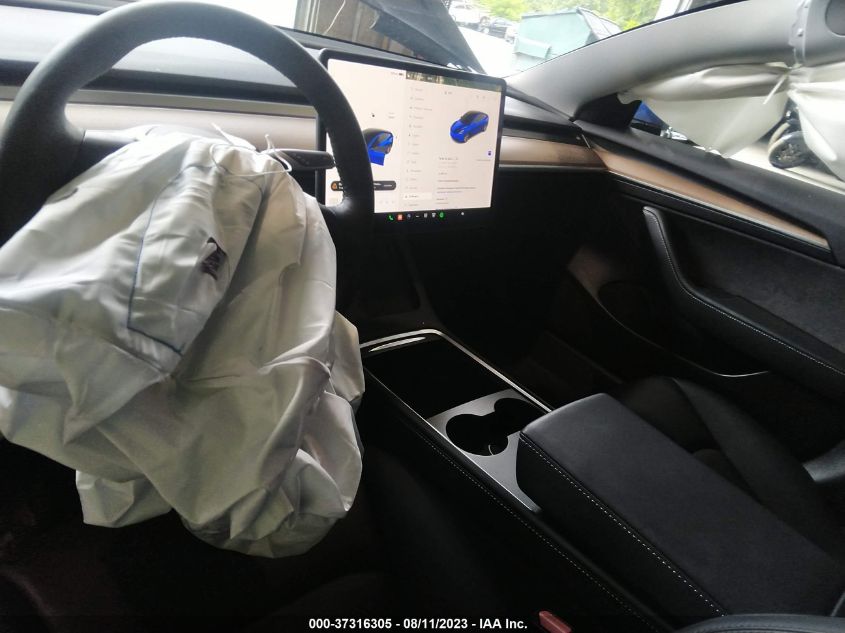 Фото: 5YJ3E1EB7NF104461 - 5