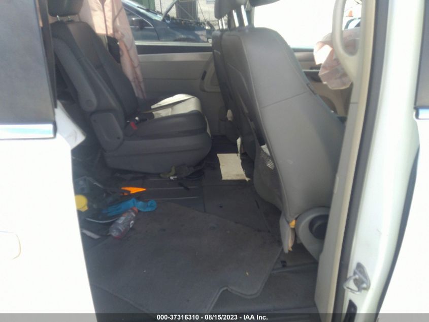2014 VOLKSWAGEN ROUTAN SE W/RSE & NAVIGATION 2C4RVABG8ER134356