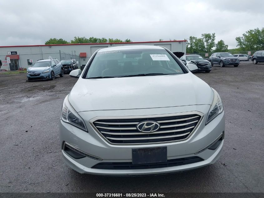 2015 HYUNDAI SONATA 2.4L SE - 5NPE24AF8FH089841