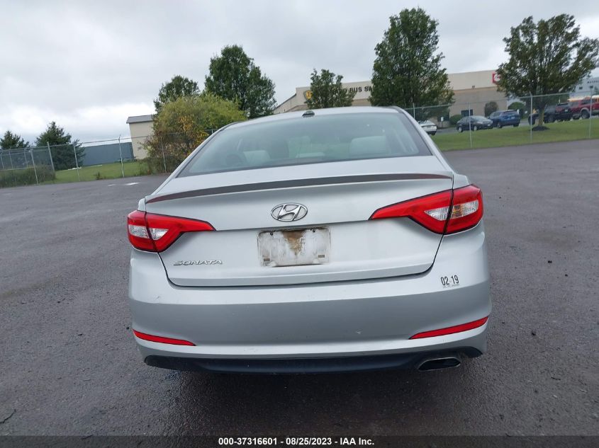 2015 HYUNDAI SONATA 2.4L SE - 5NPE24AF8FH089841