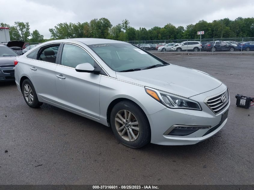 2015 HYUNDAI SONATA 2.4L SE - 5NPE24AF8FH089841