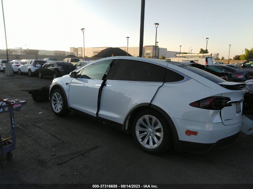 2018 TESLA MODEL X - 5YJXCBE24JF115912