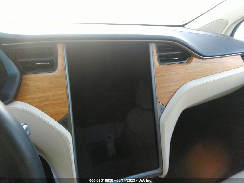 2018 TESLA MODEL X - 5YJXCBE24JF115912
