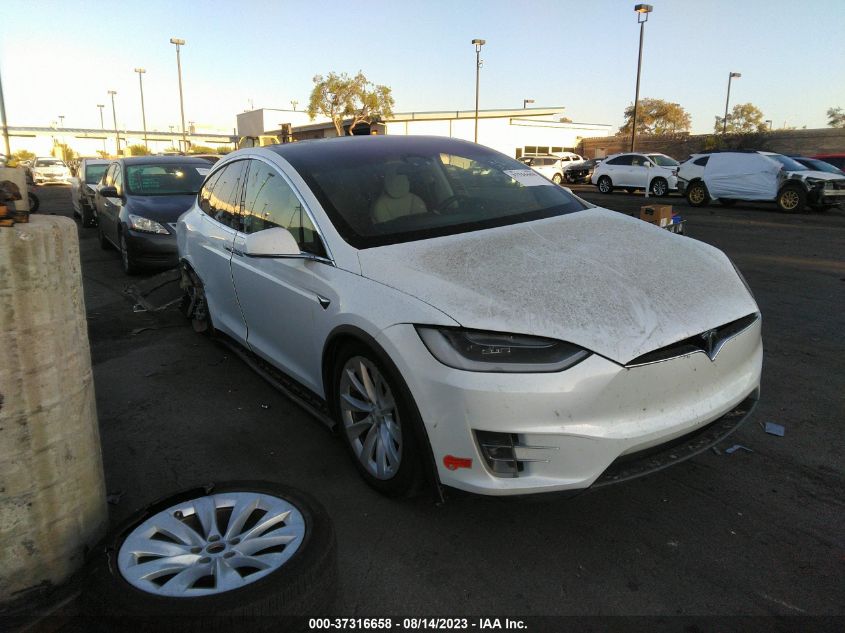 2018 TESLA MODEL X - 5YJXCBE24JF115912