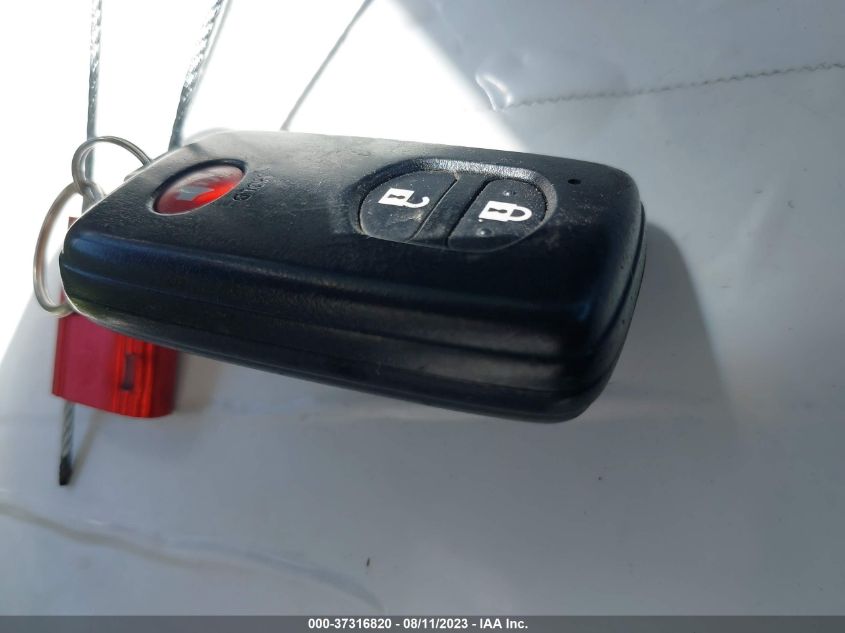 2015 TOYOTA PRIUS FOUR - JTDKN3DU6F1937687