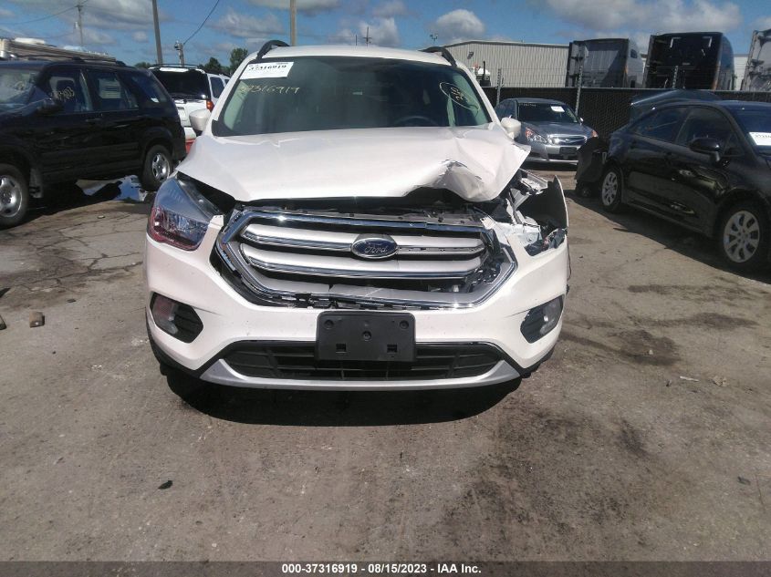 2018 FORD ESCAPE SE - 1FMCU0GD6JUD51334