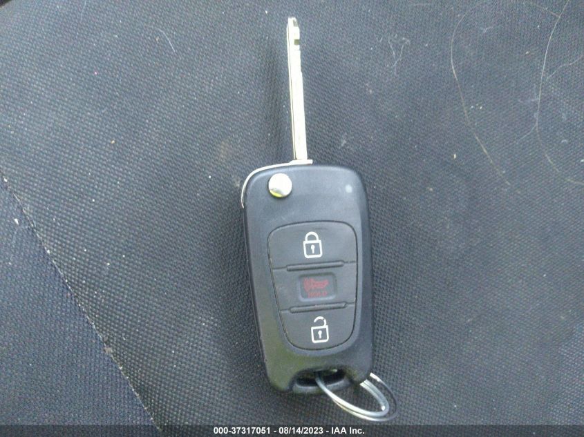 2013 KIA SOUL + - KNDJT2A64D7765915