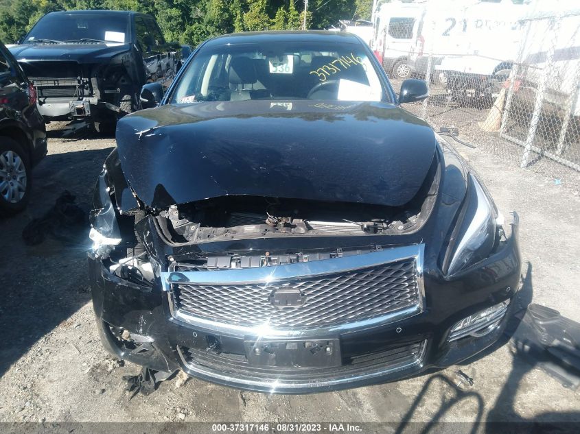2015 INFINITI Q70 JN1BY1AR3FM562533