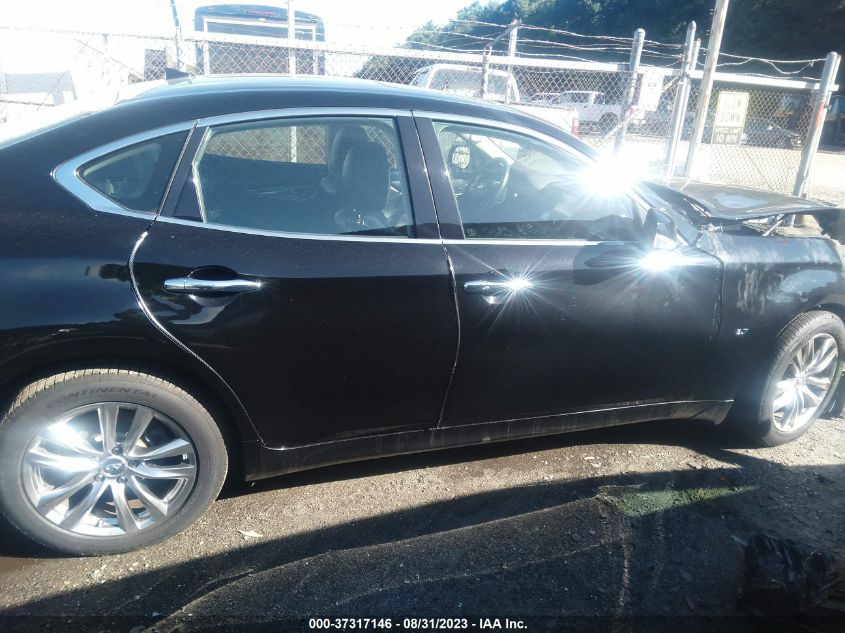 2015 INFINITI Q70 JN1BY1AR3FM562533