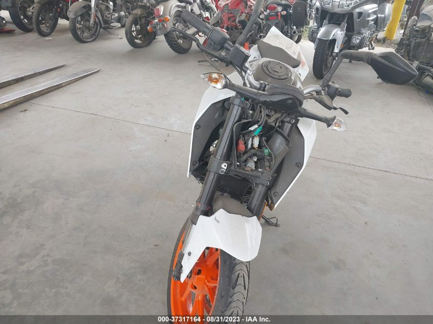 2020 KTM 200 DUKE - MD2JPC403LC089961
